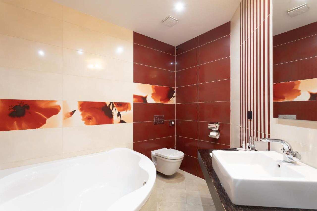 Tempus Club Garni Hotel Братислава Экстерьер фото